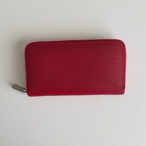 Louis Vuitton | LV Monogramed Zippy Epi Leather Wallet